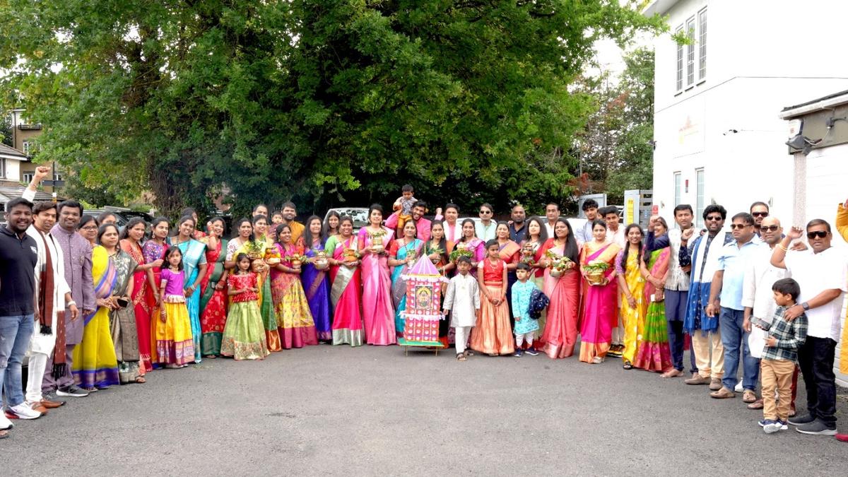 Bonalu celebrated in London by NRI Telugus