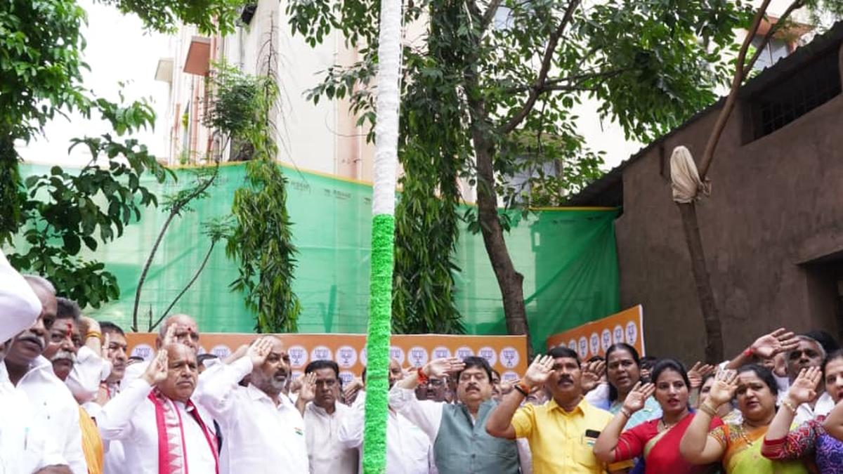 Bandi Sanjay slams ‘Marwadi Go Back’ slogans, warns of ‘Rohingya Go Back’ agitation