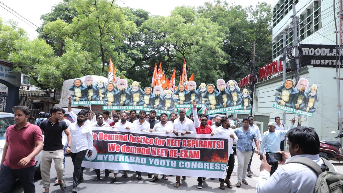 Congress stages protest in Hyderabad over NEET row