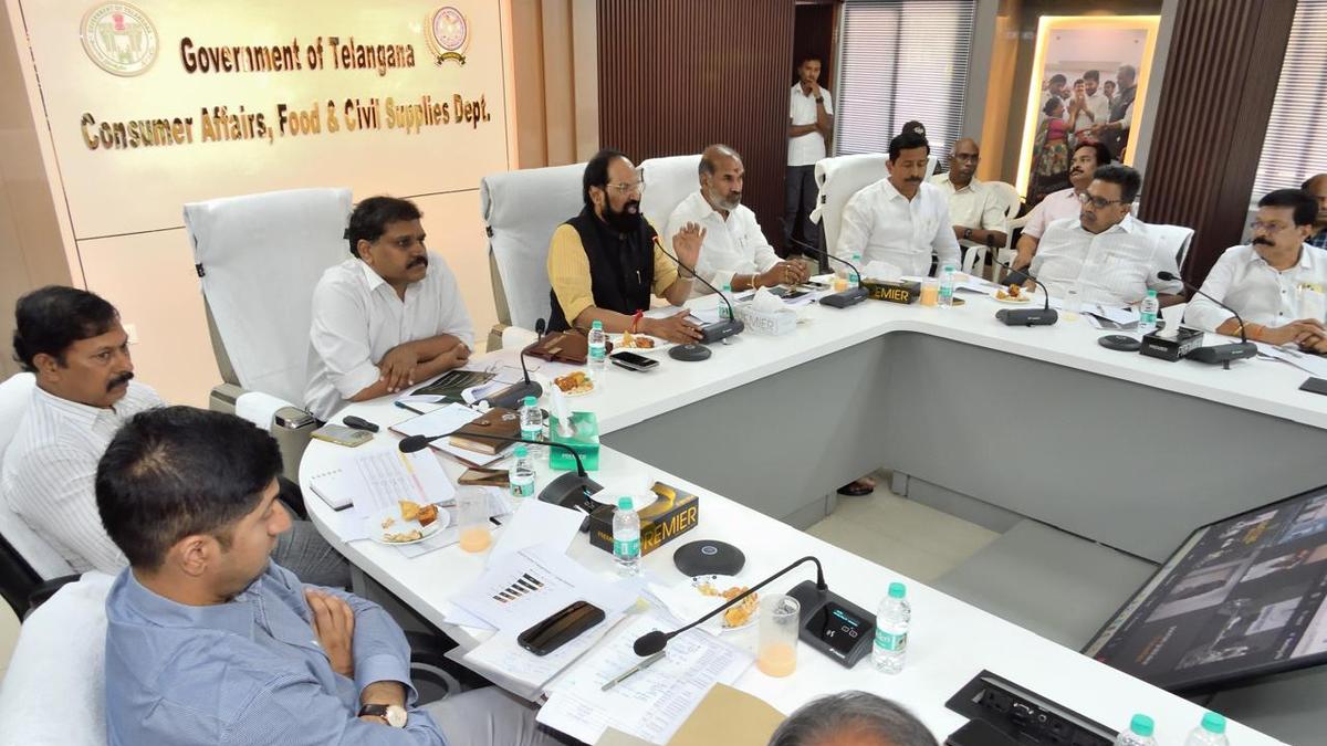 Govt. plans to complete paddy procurement over next 10 days: Uttam Kumar Reddy