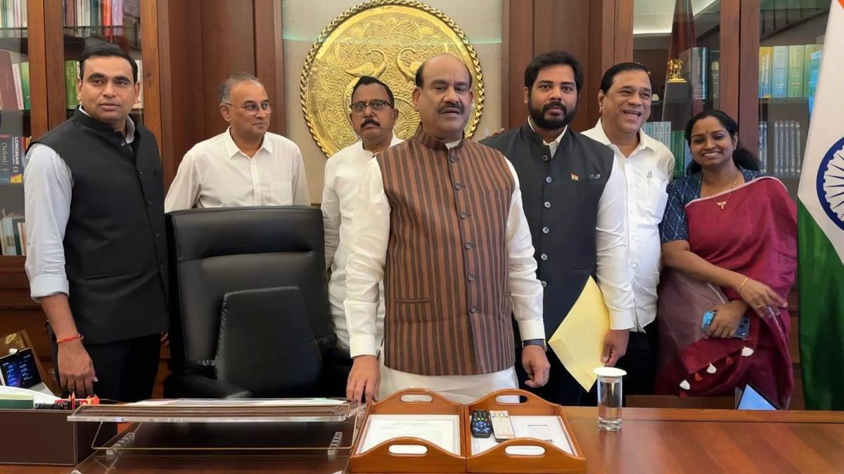 Congress MPs urge Speaker to expunge Tejasvi Surya’s remarks on Telangana; protest at Parliament