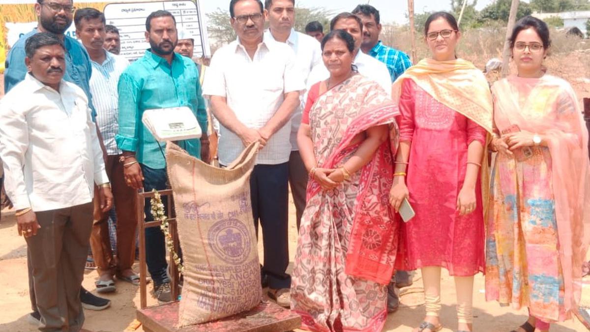 Paddy procurement for Yasangi season commences in Telangana
