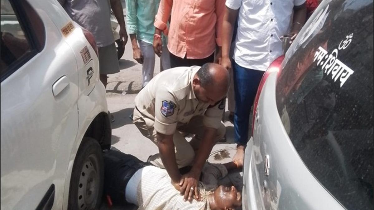 Police constable saves TGPDCL worker by administering CPR after electric shock in Karwan