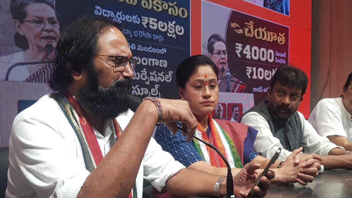 KCR twisting my statements regarding Rythu Bandhu as he fears Congress promises to farmers: Uttam