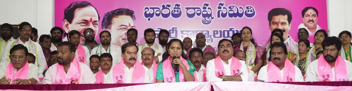 BRS MLC K. Kavitha along with other leaders of the party speaking to newspersons at Warangal on Saturday.