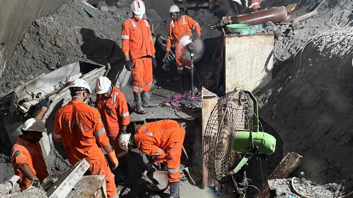 Telangana tunnel collapse | Rescue work continues to trace remaining seven persons trapped under debris