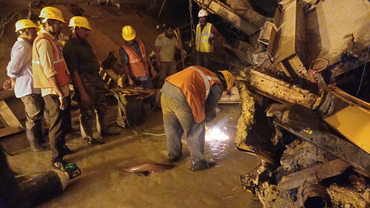 Telangana tunnel rescue day 10 | SCR team cuts through TBM’s collapsed platform accelerating debris removal