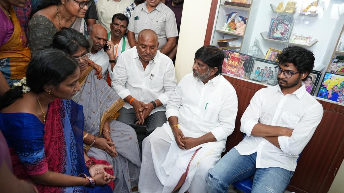 Bhatti promises all help to his late CPRO’s family