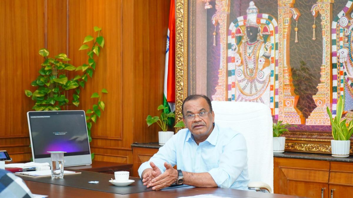 HAM roads with ₹11,000 crore will be laid in Telangana, says Komatireddy