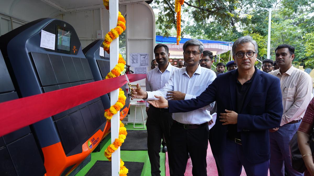 Indofast Energy sets up 80 EV battery swap stations in two divisions of SCR, plans 40 more