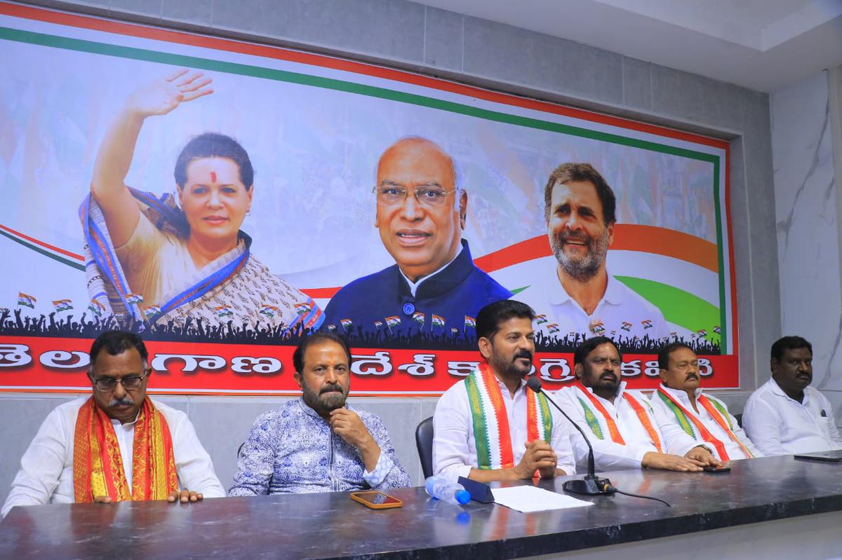 BRS frustrated with response to Congress' six guarantees, says Revanth  Reddy - The Hindu