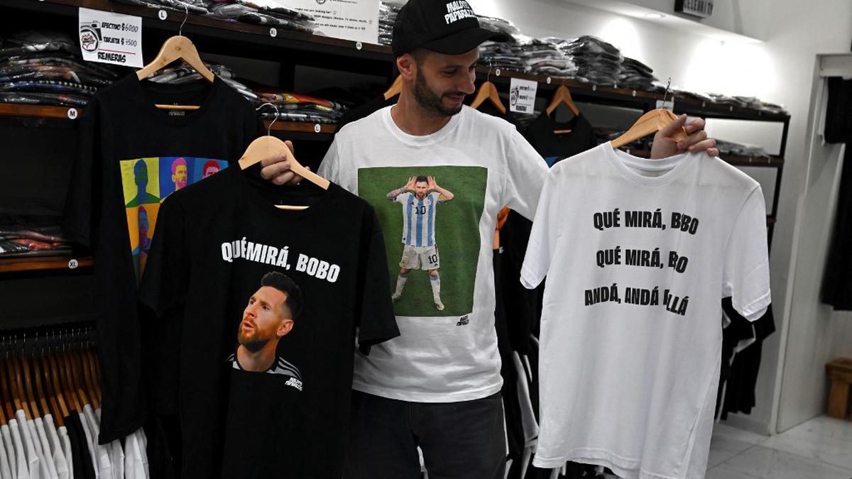 Coupe du monde de football |  La raillerie du “fou” de Messi engendre des tasses et des t-shirts en Argentine