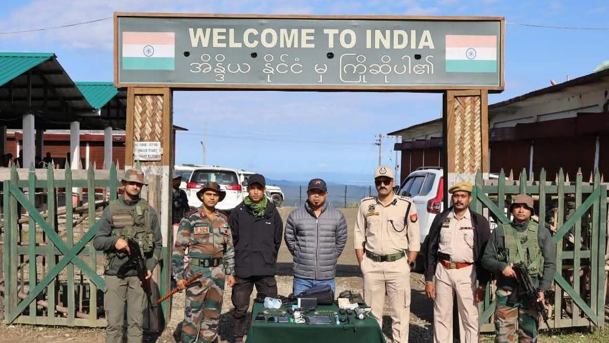 Top ULFA(I) leader surrenders on Myanmar border