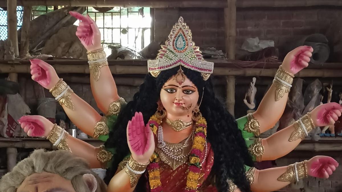 A season of Puja politics begins in West Bengal