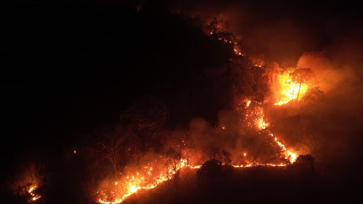 IAF deploys Mi-17 V5 to contain major forest fire in Arunachal’s Pasighat