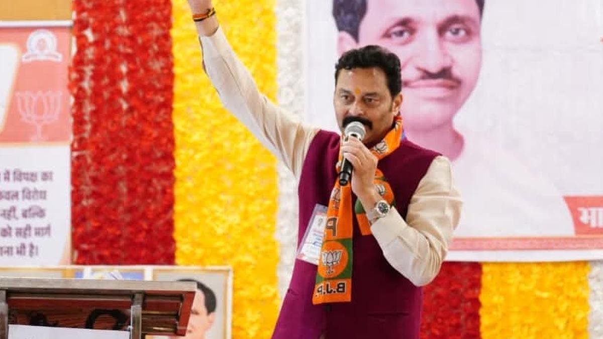 SC asks petitioner to move Madhya Pradesh HC to assist in contempt case against BJP MLA