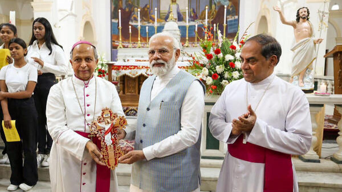 PM Modi visits Delhi church on Easter