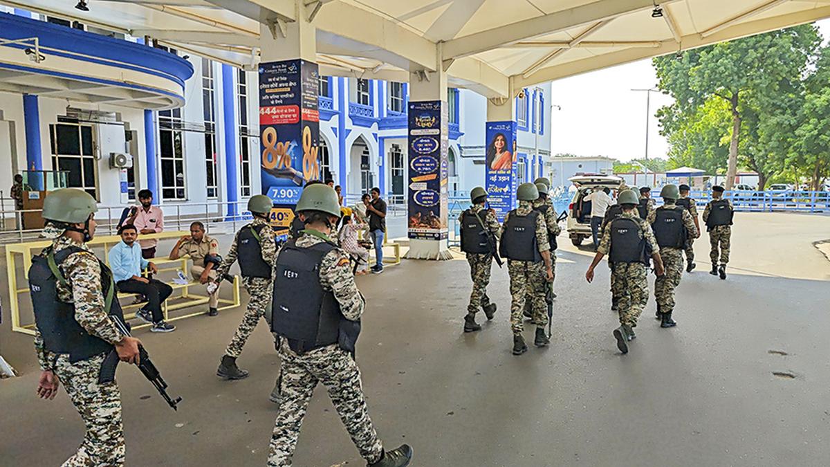 Hoax Bomb Threats It Ministry Issues Advisory Warning To Social Media