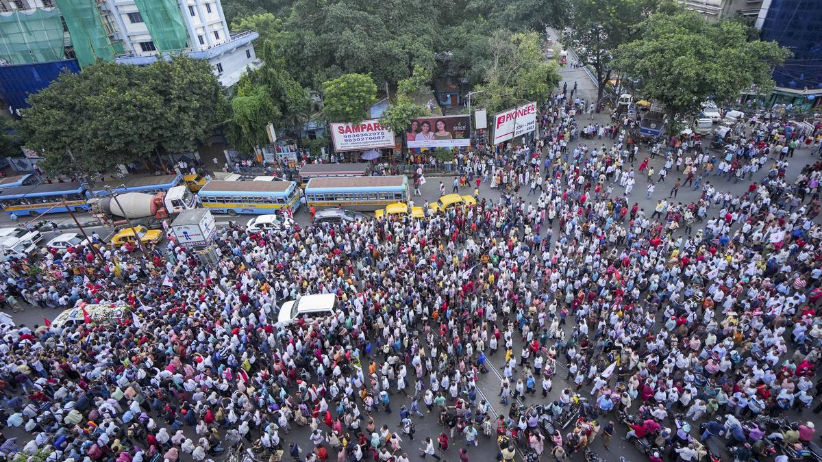 Buddhadeb’s contribution to culture huge, he gave Kolkata its first multiplex: ex-aide