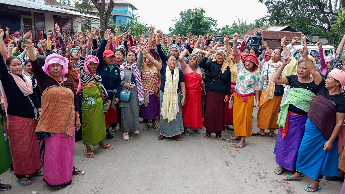Army says women-led group in Manipur prevented movement of forces as armed  miscreants sneaked into villages - The Hindu