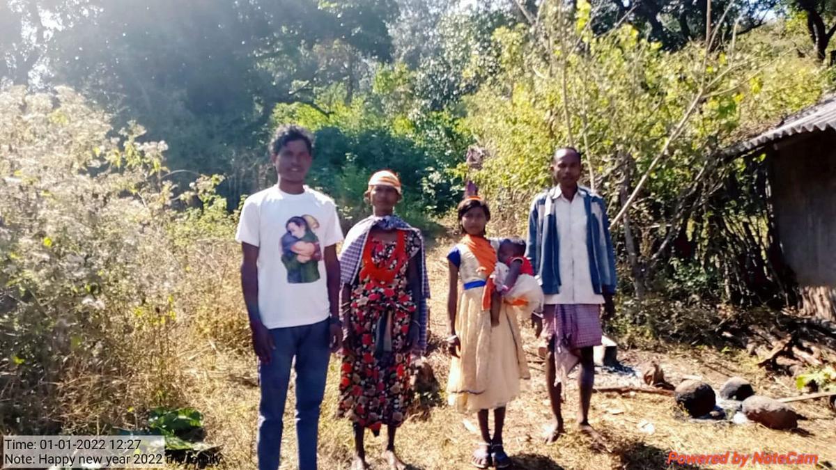 Mangala Muduli along with his family members.