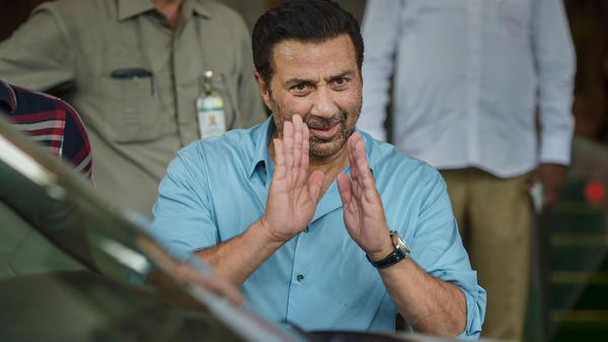 Sunny Deol offers to settle dues for his Mumbai bungalow: BoB