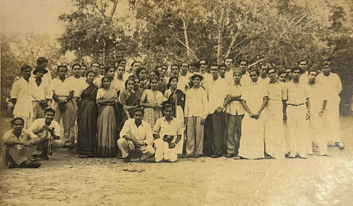 MMC students Tada picnic on September 19, 1954.