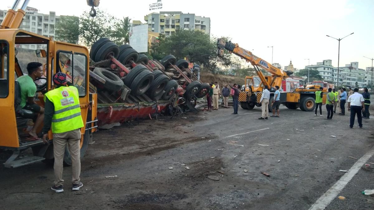 At least 4 killed, 22 injured as truck rams into bus in Maharashtra’s Pune