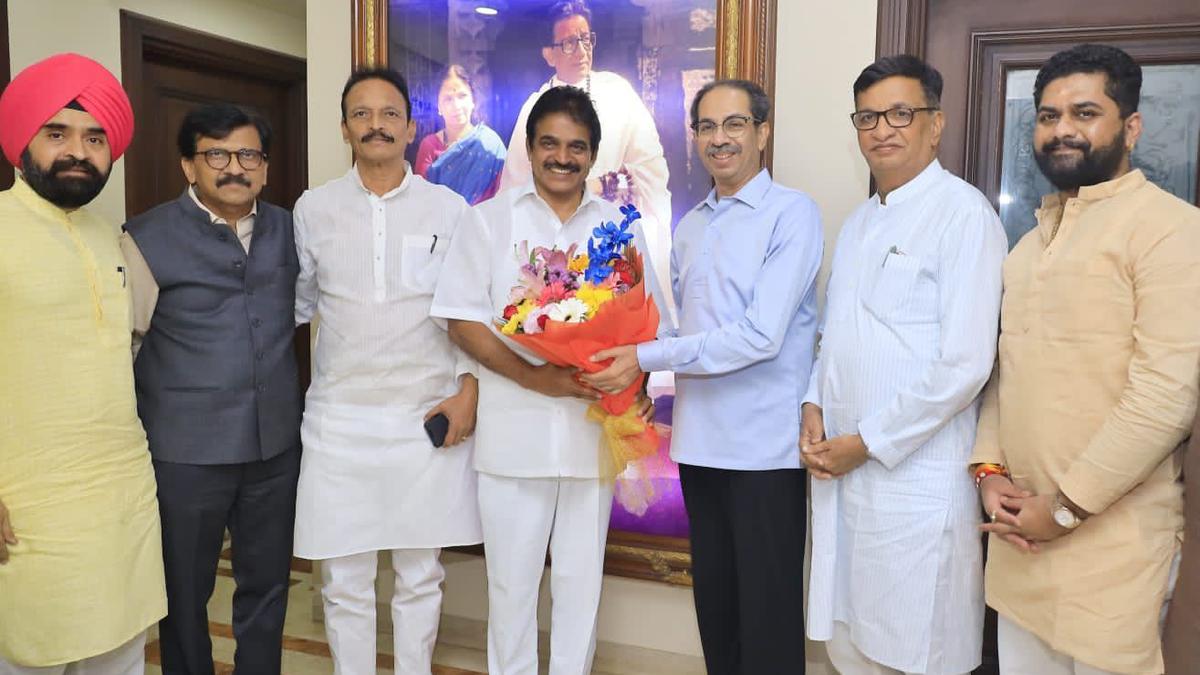 Congress General Secy KC Venugopal meets Uddhav Thackeray to smoothen ‘schisms’ within MVA