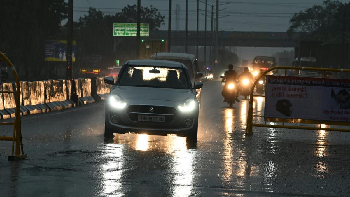 Tamil Nadu, Chennai rains 12 December updates : Rains lash Tamil Nadu, schools closed in many districts