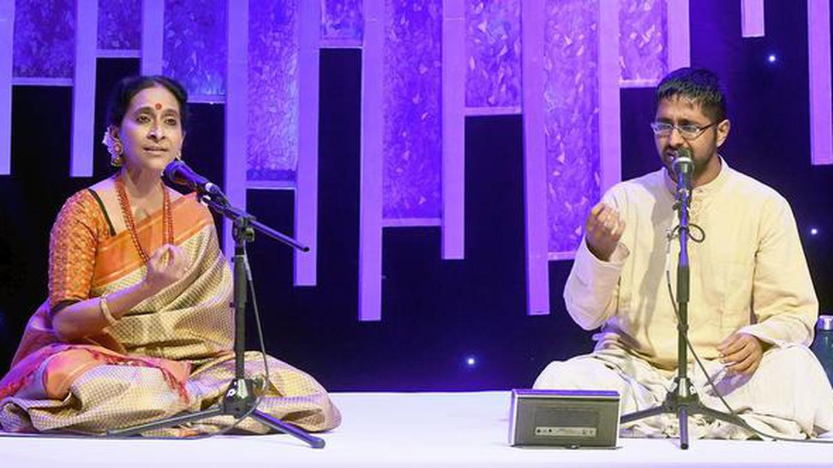 Bombay Jayashri, Abhishek Raghuram presented an adventure in music