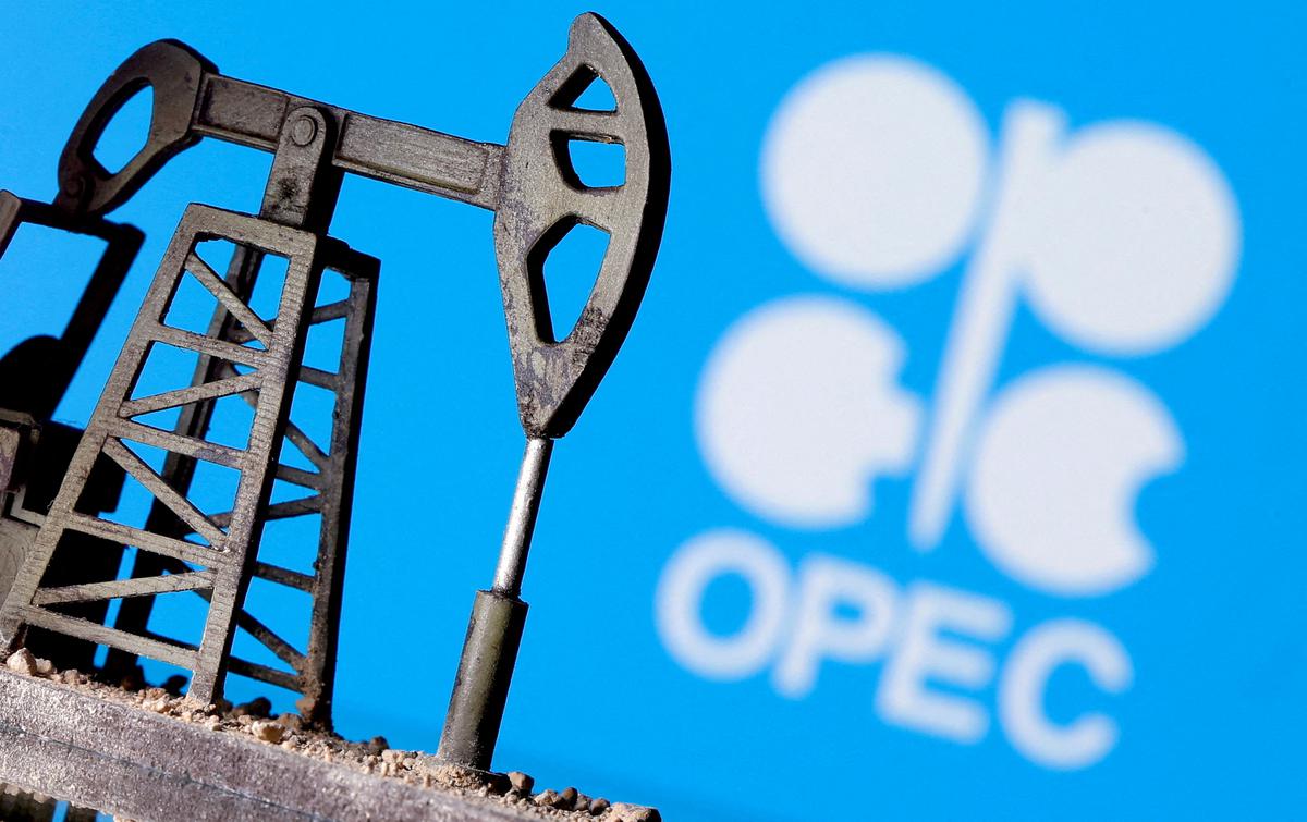 Saudi Arabia says U.S. sought one month delay of OPEC+ production cuts