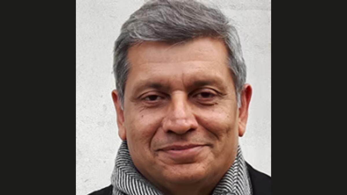 Dr. Sanjeev Jain   Dr. Sanjeev Jain