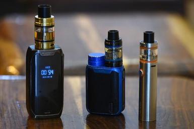E-cigarettes: How dangerous is vaping? The science remains hazy