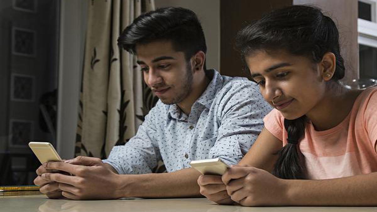 what to do when teenagers are addicted to their phones