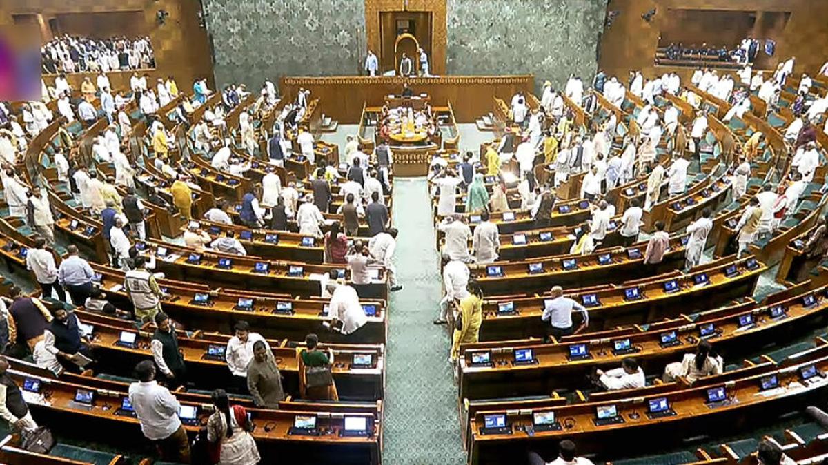 How many Bills have been passed in Lok Sabha with minimal to no discussions?