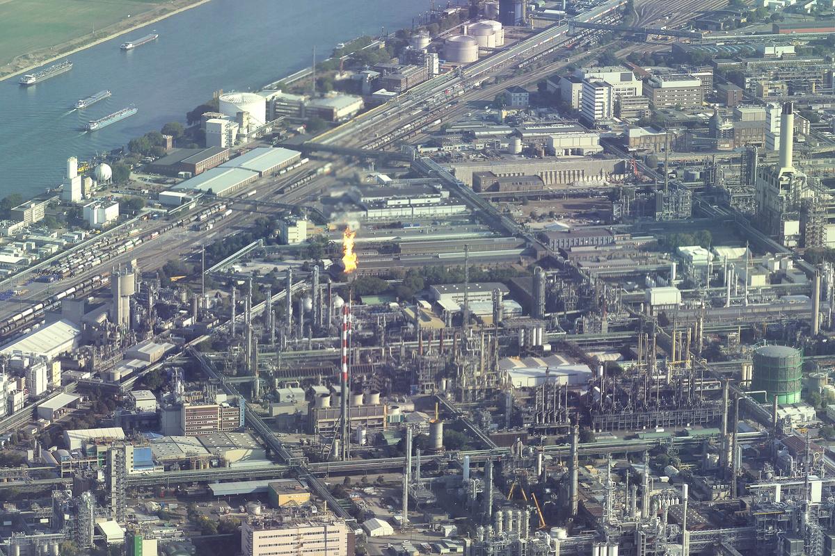 A steam-cracking facility in Ludwigshafen, Germany, in 2020. A steam-cracking facility in Ludwigshafen, Germany, in 2020.