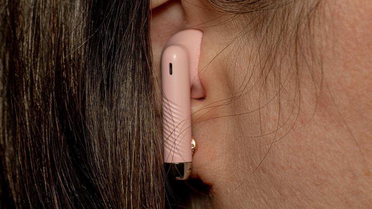 What is auditory fusion?
Premium