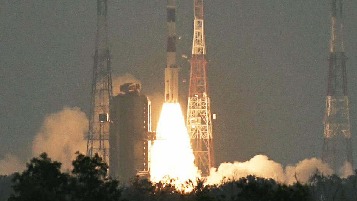 Cartosat-3 and 13 other nano satellites put into orbit by PSLV C-47