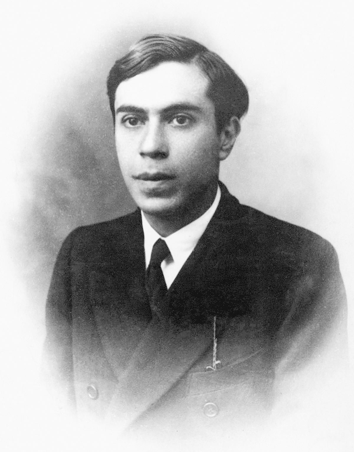 In the 1930s, the Italian physicist Ettore Majorana (pictured here c. 1930s) proposed a particle that, unlike the electron or proton, would be indistinguishable from its antimatter counterpart. In the 1930s, the Italian physicist Ettore Majorana (pictured here c. 1930s) proposed a particle that, unlike the electron or proton, would be indistinguishable from its antimatter counterpart.