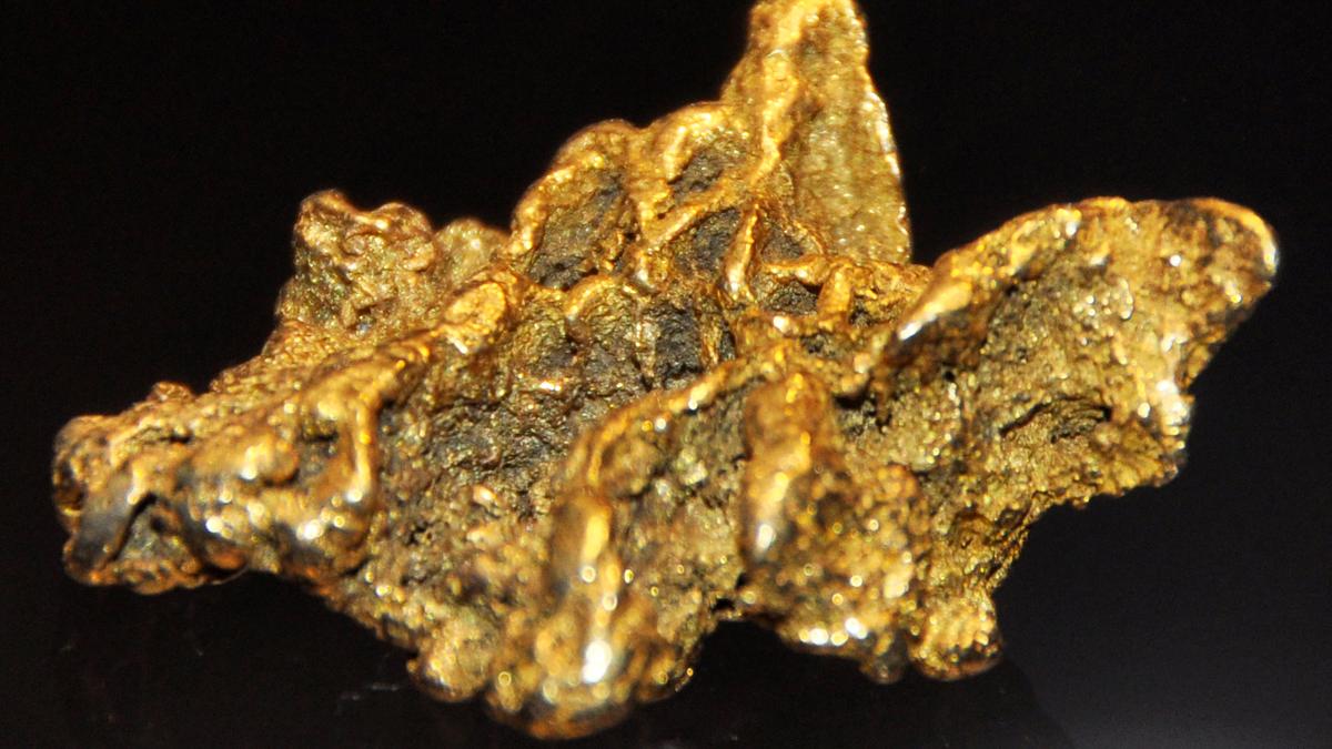 Could quakes explain why gold nuggets are found in quartz veins?
Premium