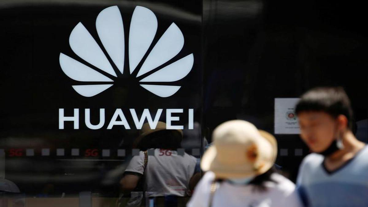 Huawei plans to launch new operating system for phones in June