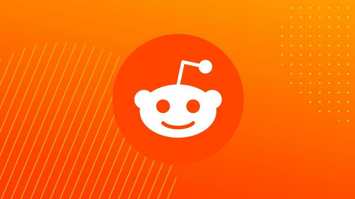 Hackers breach Reddit systems; steal source code and internal data