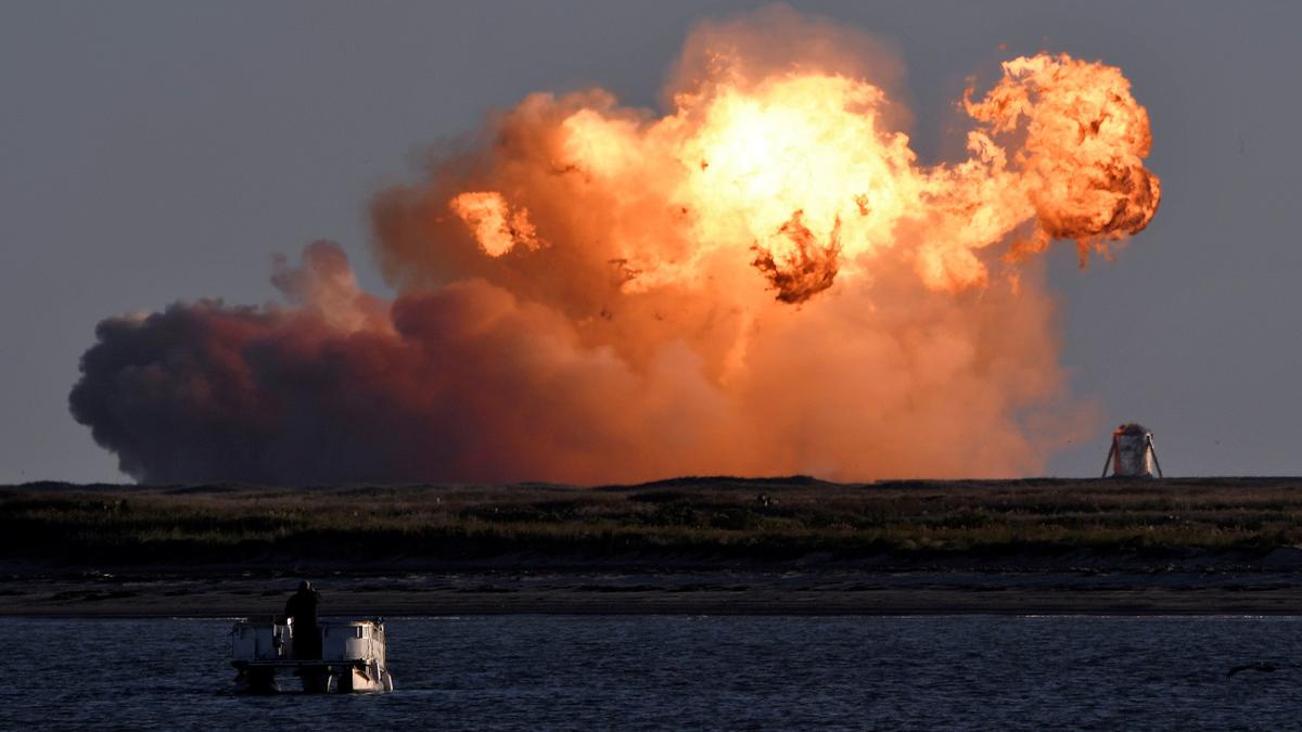 SpaceX Starship rocket prototype nails landing