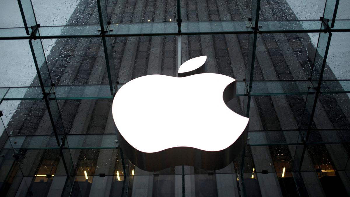 Apple changes ‘state-backed’ hacking language months after India ‘pressure’