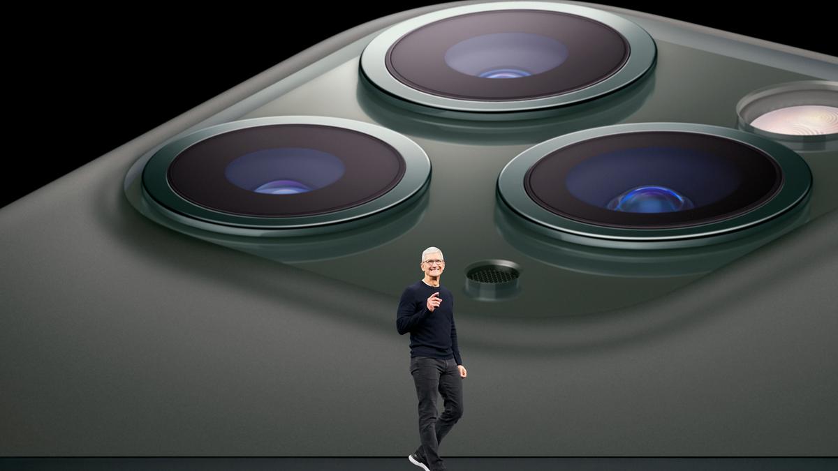 A look at Apple’s second trillion dollar products and services