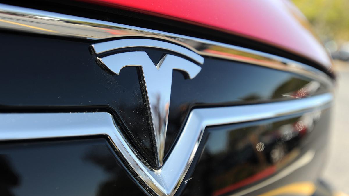 Tesla seeks court approval of win in engineer’s defamation case