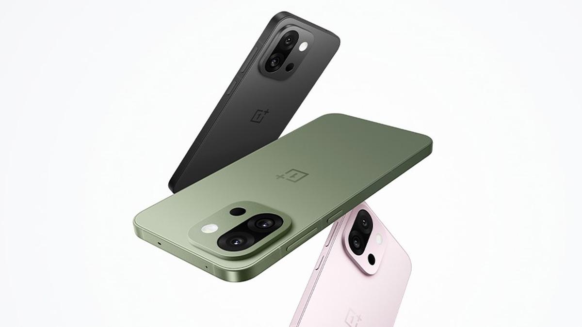 OnePlus 13s launched in India with a compact form factor and Snapdragon 8 Elite. Sale, price and features OnePlus 13s launched in India with a compact form factor and Snapdragon 8 Elite. Sale, price and features