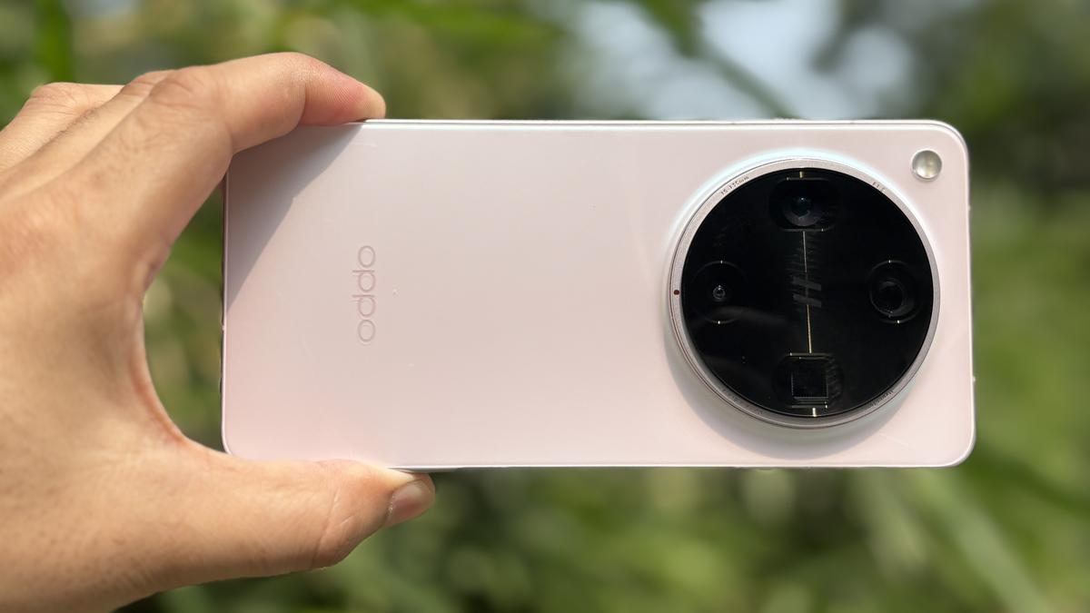 Oppo Find X8 Ultra Review | Nails almost every aspect of what makes a flagship great