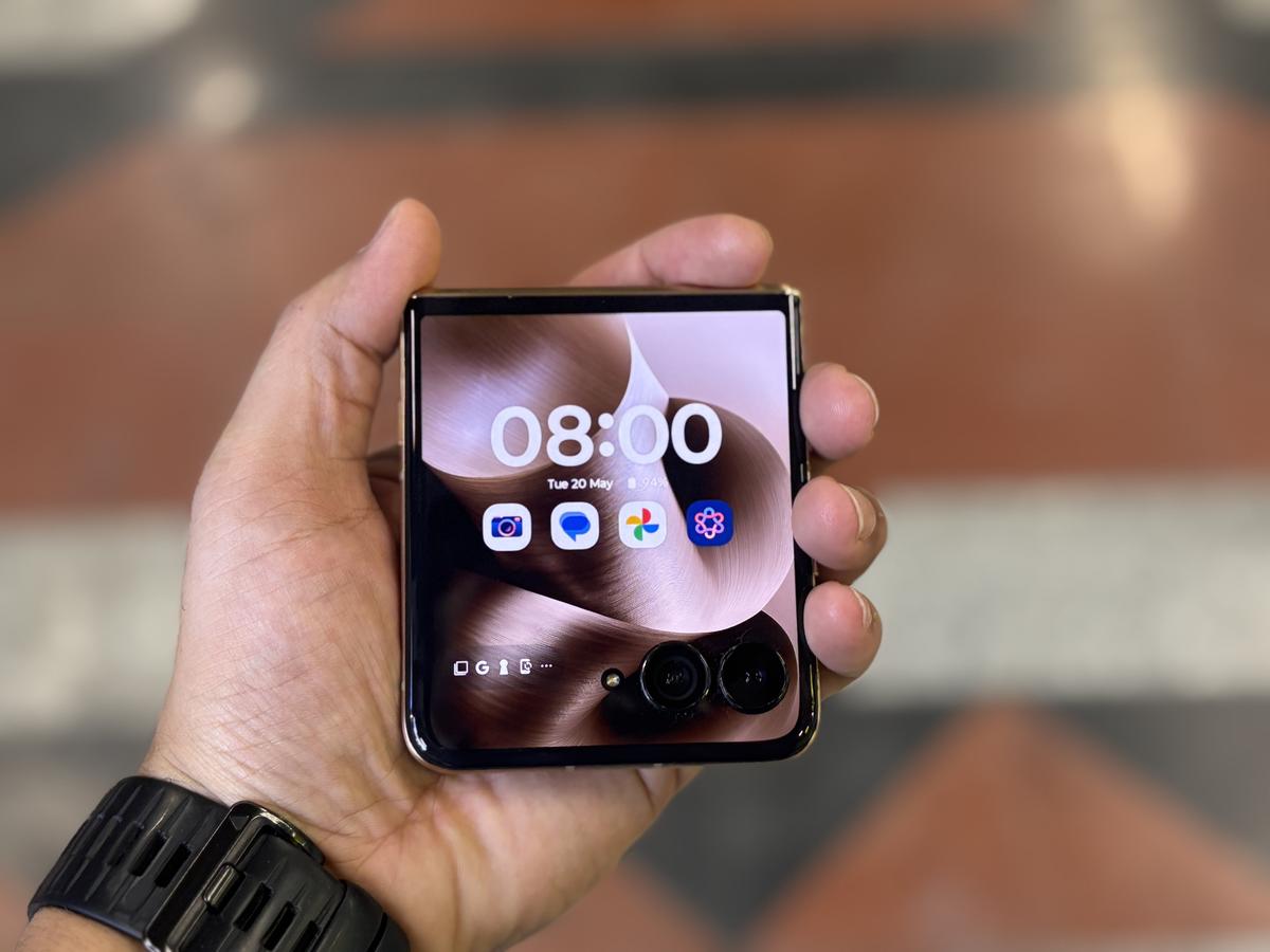 Motorola Razr 60 Ultra design